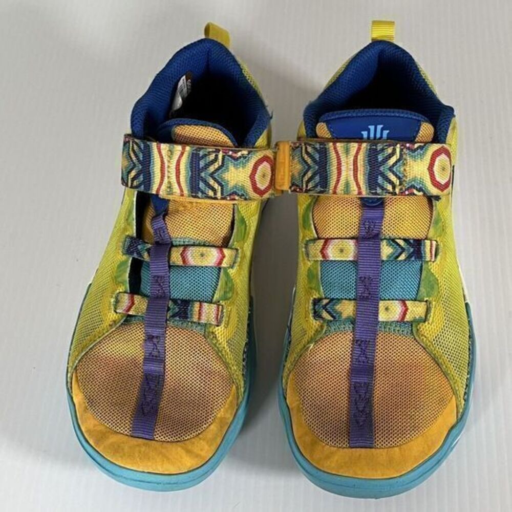 Nike Kyrie Flytrap 6 " Kaleidoscope‎ " Preschool Basketball Shoe Size 3